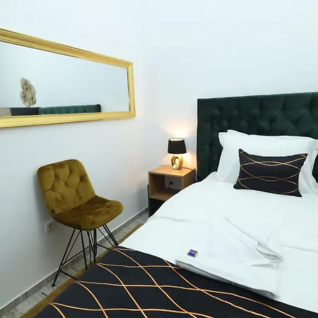 Golden Hill Palace *