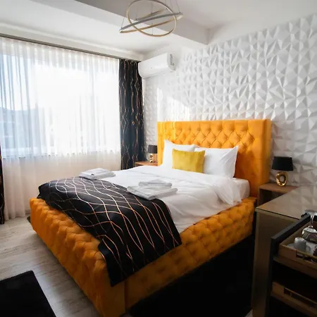 Golden Hill Palace Hotel *