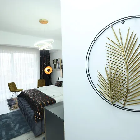 Golden Hill Palace Hotel *